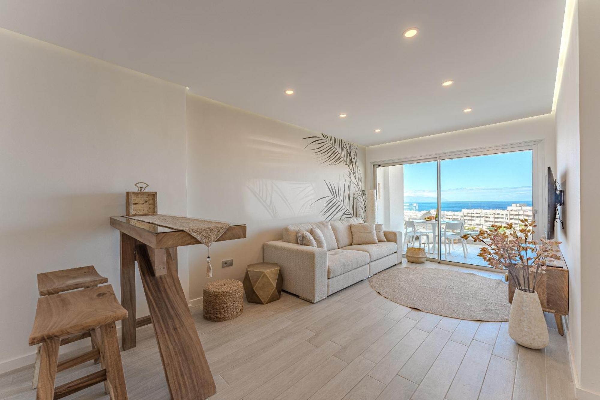 Apartment Ocean Garden Sunset & Sunrise - Heated Pool