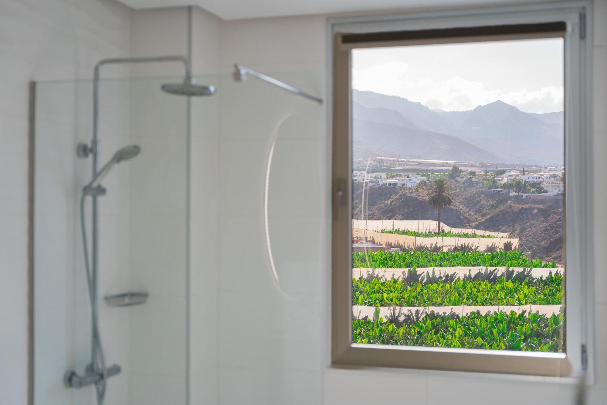 Ocean Garden Sunset & Sunrise - Heated Pool Apartment *