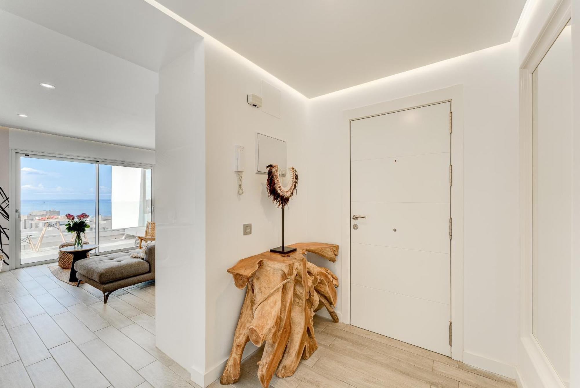 Ocean Garden Sunset & Sunrise - Heated Pool Apartment *