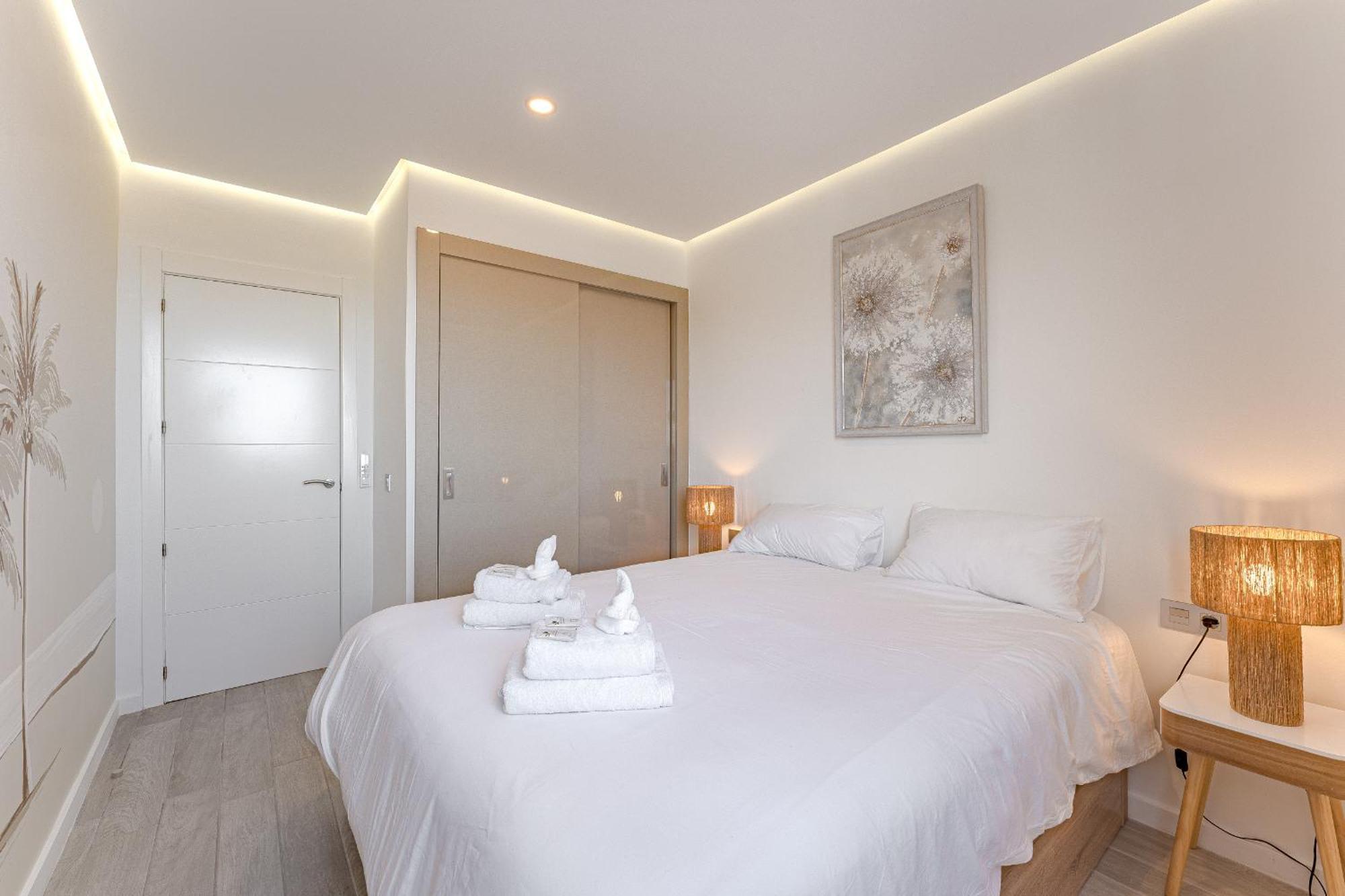 Apartment Ocean Garden Sunset & Sunrise - Heated Pool *